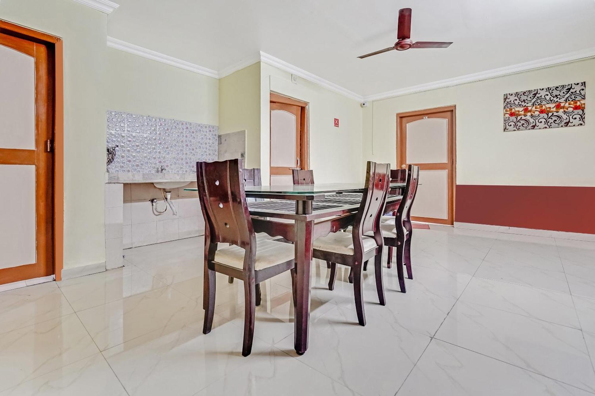 בובנשוואר Oyo Flagship 9009 Tc Guest House מראה חיצוני תמונה