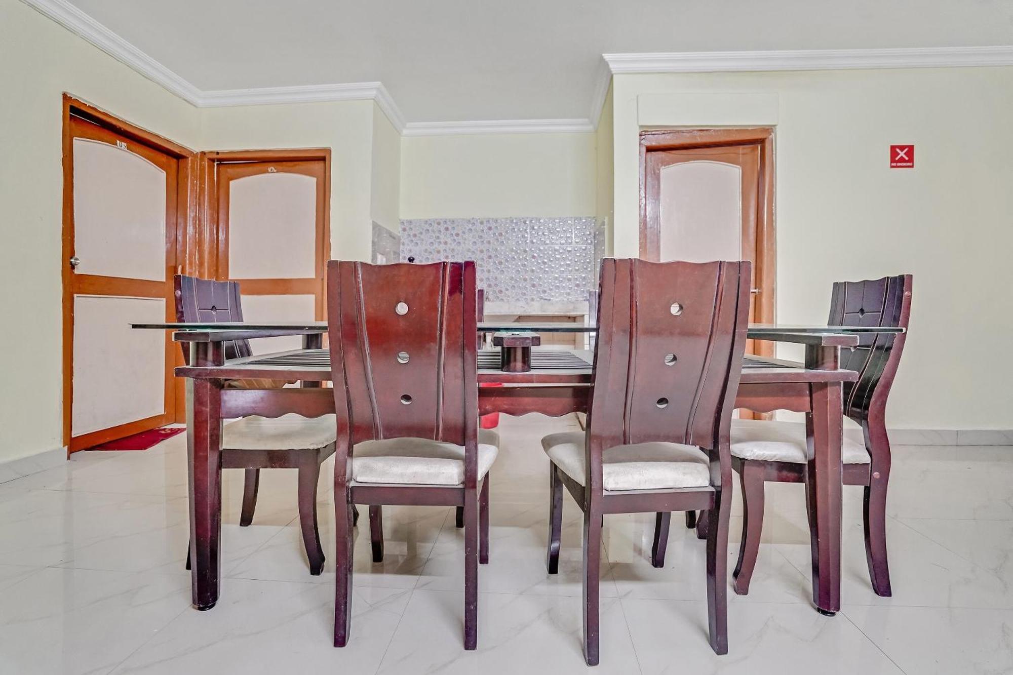 בובנשוואר Oyo Flagship 9009 Tc Guest House מראה חיצוני תמונה